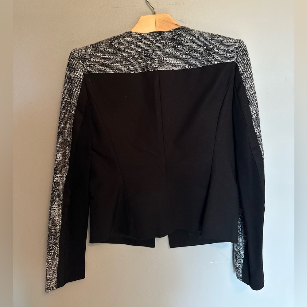 BCBG MaxAzria blazer - Picture 2 of 4